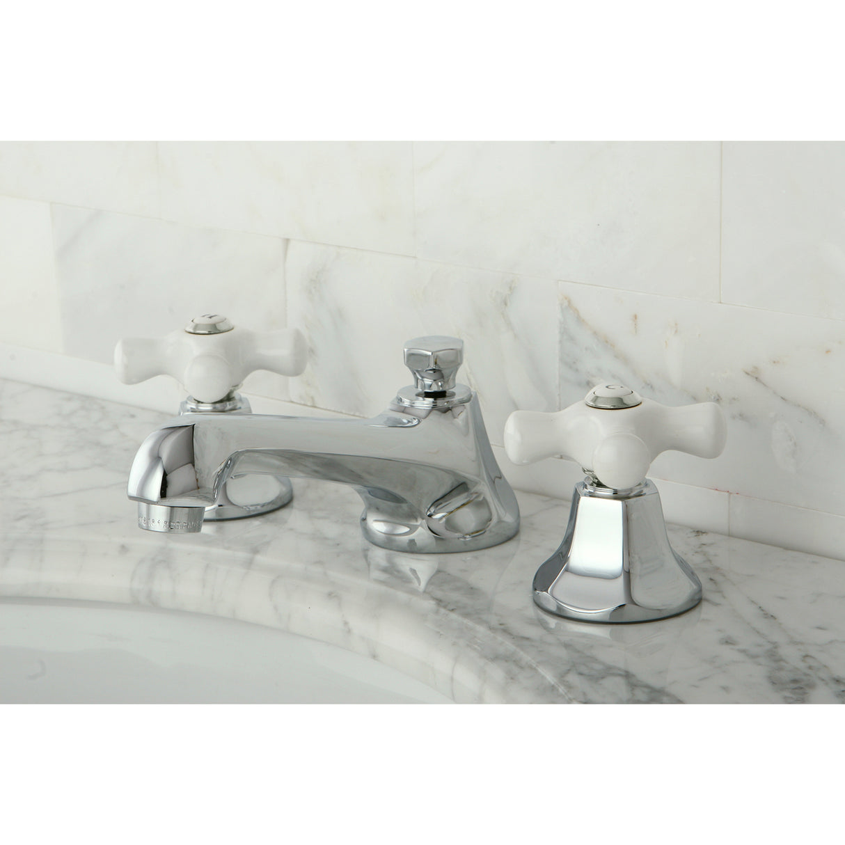 Metropolitan 8 Inch Widespread Traditional Bathroom Faucet