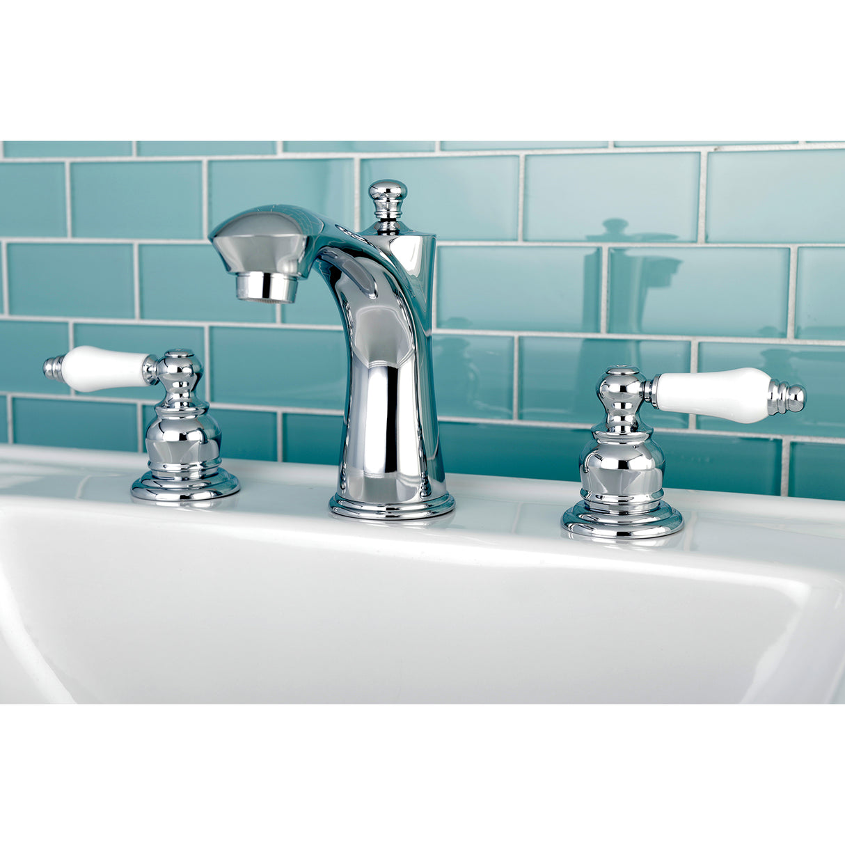 Victorian 8" Widespread Bathroom Faucet