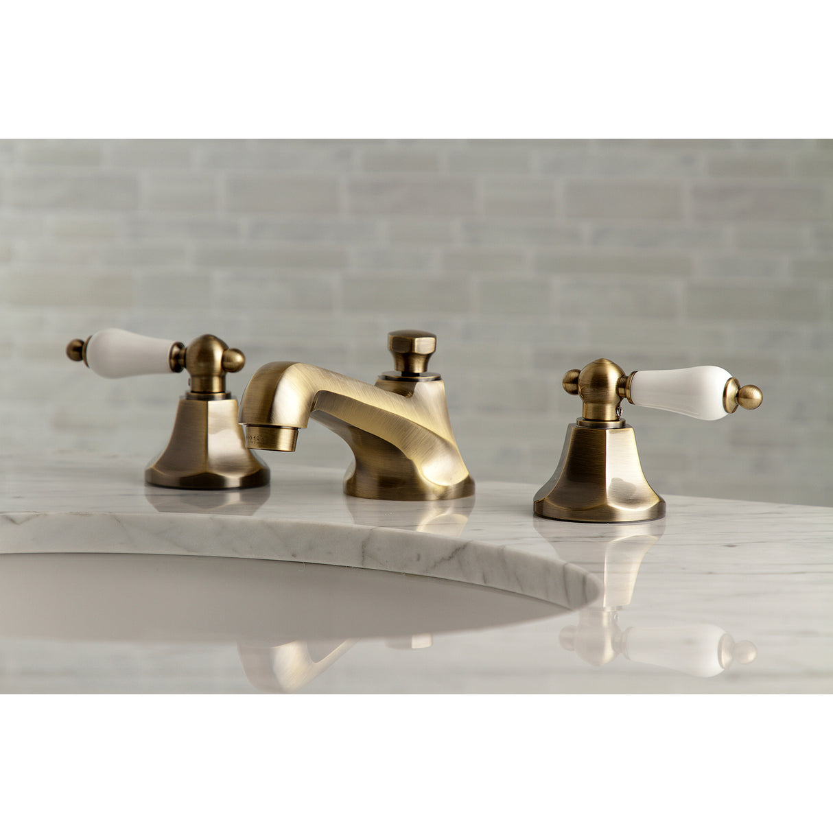 Metropolitan 8 In. Two-handle 3-Hole Deck Mount Widespread Bathroom Sink Faucet