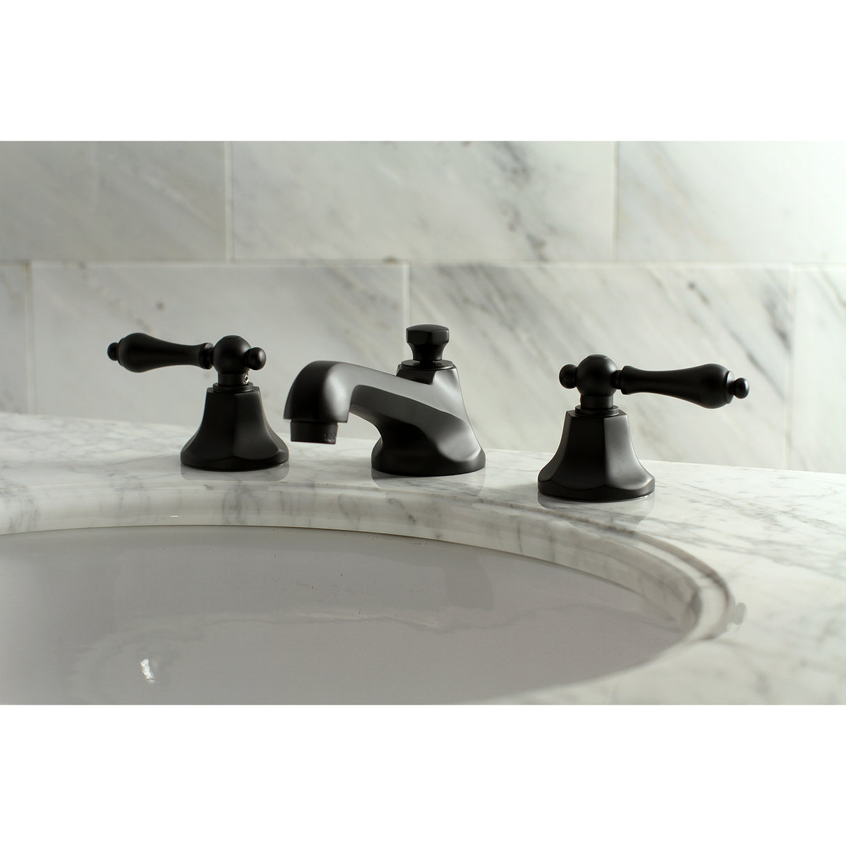 Metropolitan 8" Widespread Bathroom Faucet In Deck Mount