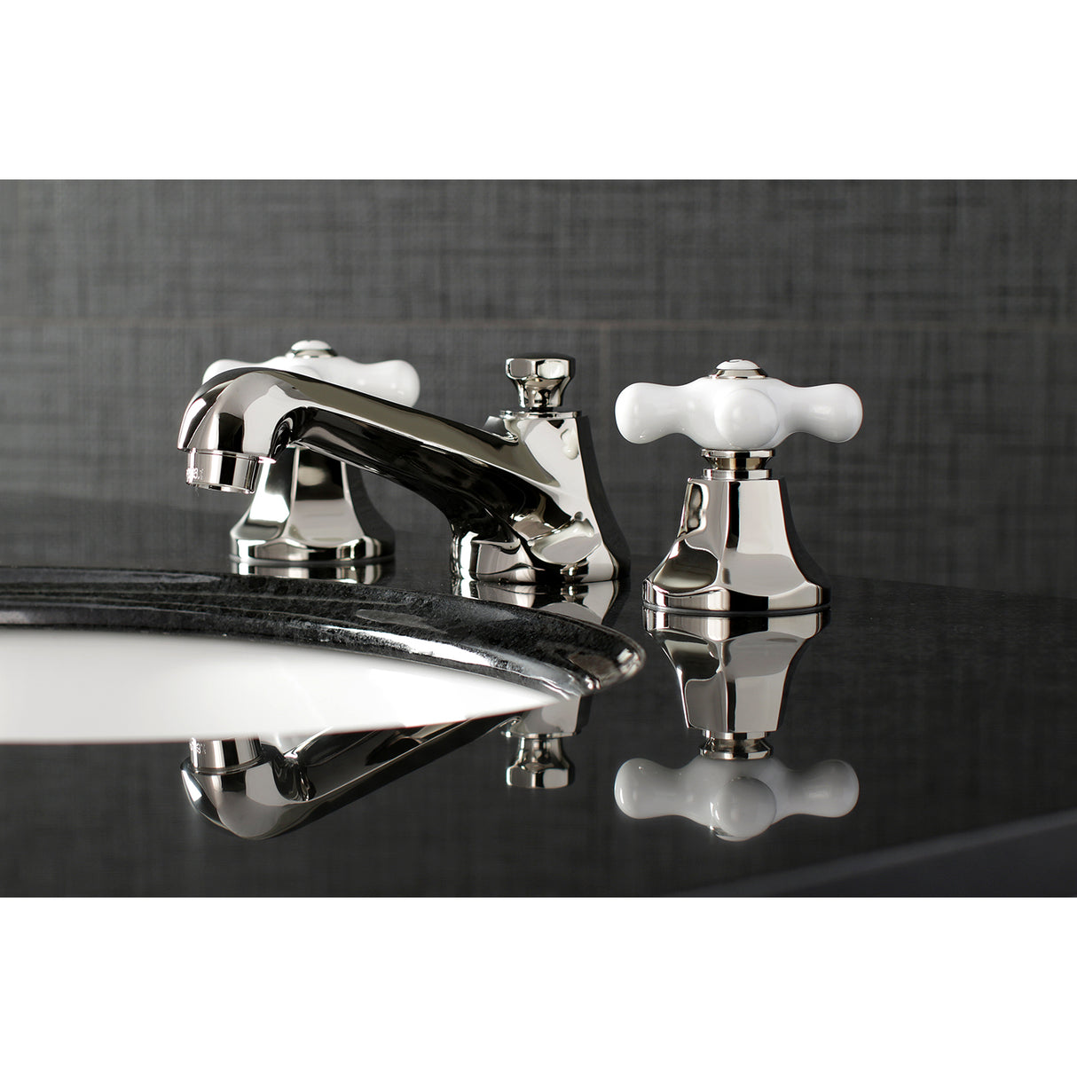 Metropolitan 8 Inch Widespread Traditional Bathroom Faucet