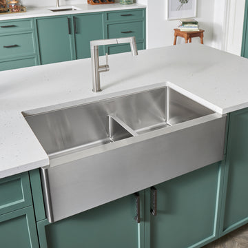 Blanco Quatrus R15 Apron 33 Inch Double Bowl Stainless Steel Farmhouse Sink with Low Divide