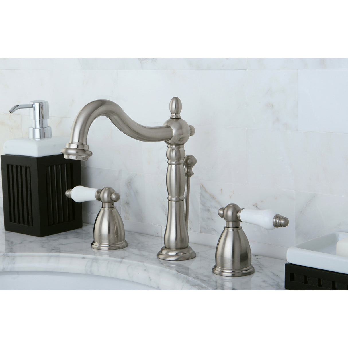 Heritage Widespread 8 Inch Tradtional Bathroom Faucet