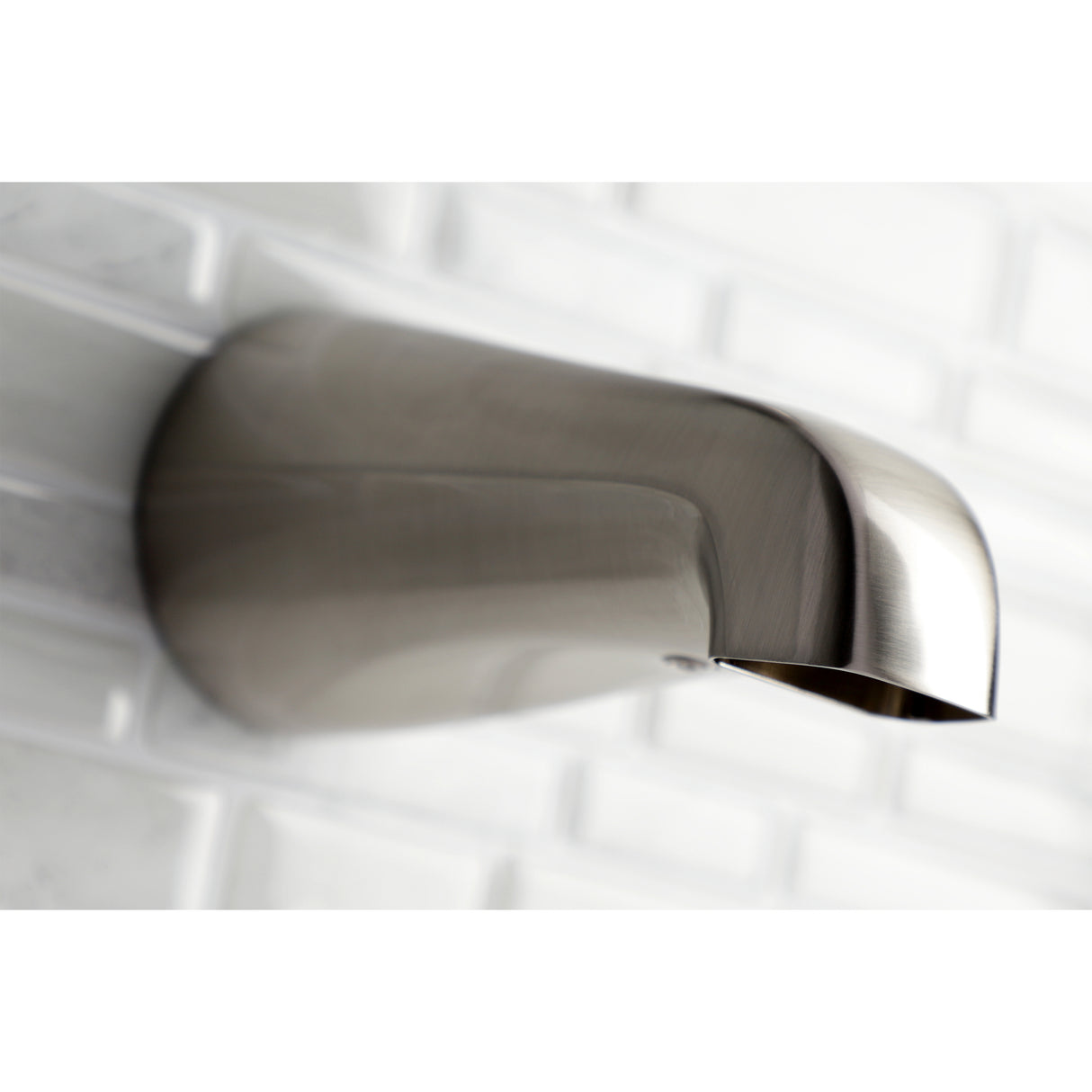 Modern Tub Faucet In 5" Spout