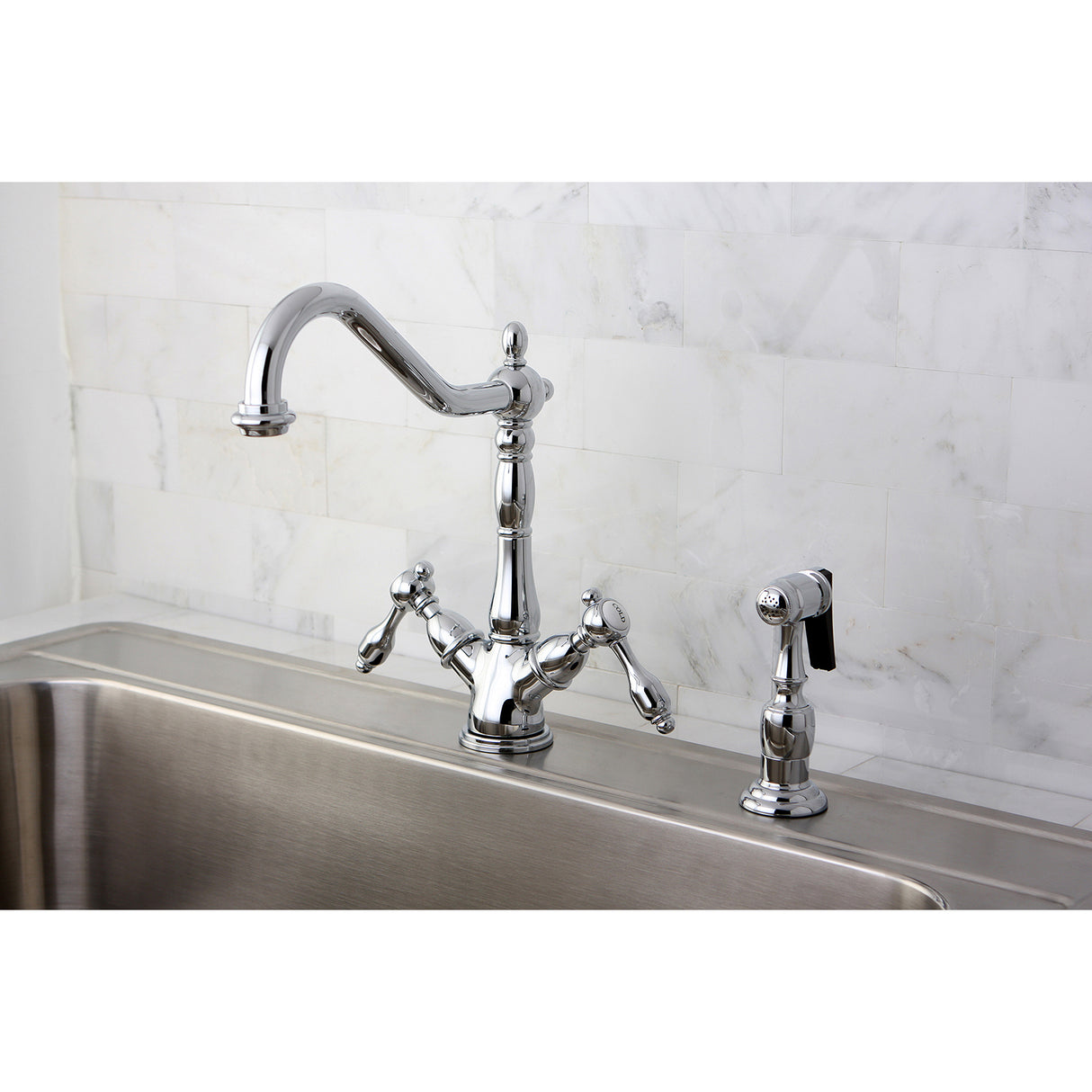 Mono Single Hole Deck Mount Kitchen Faucet With Brass Sprayer