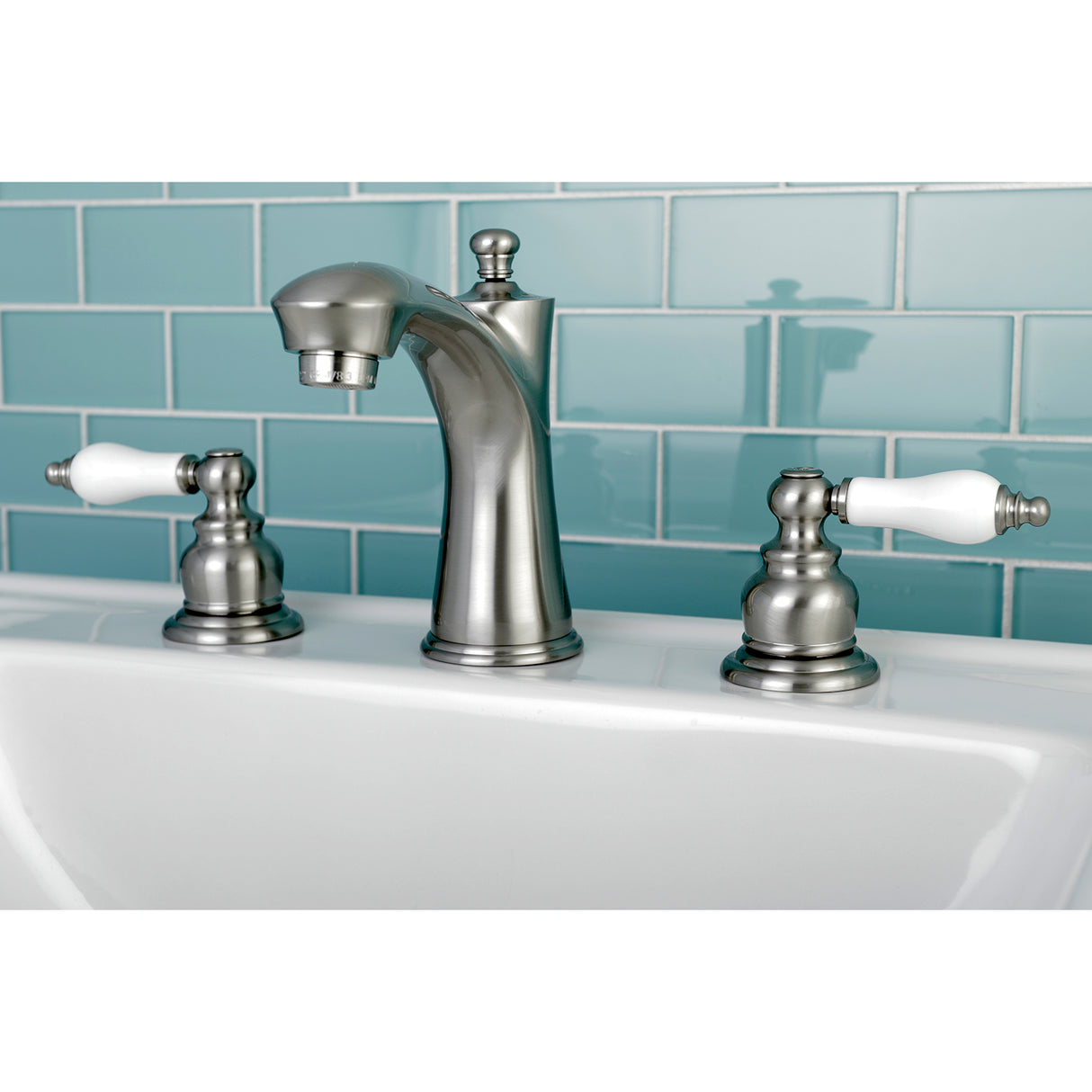 Victorian 8" Widespread Bathroom Faucet