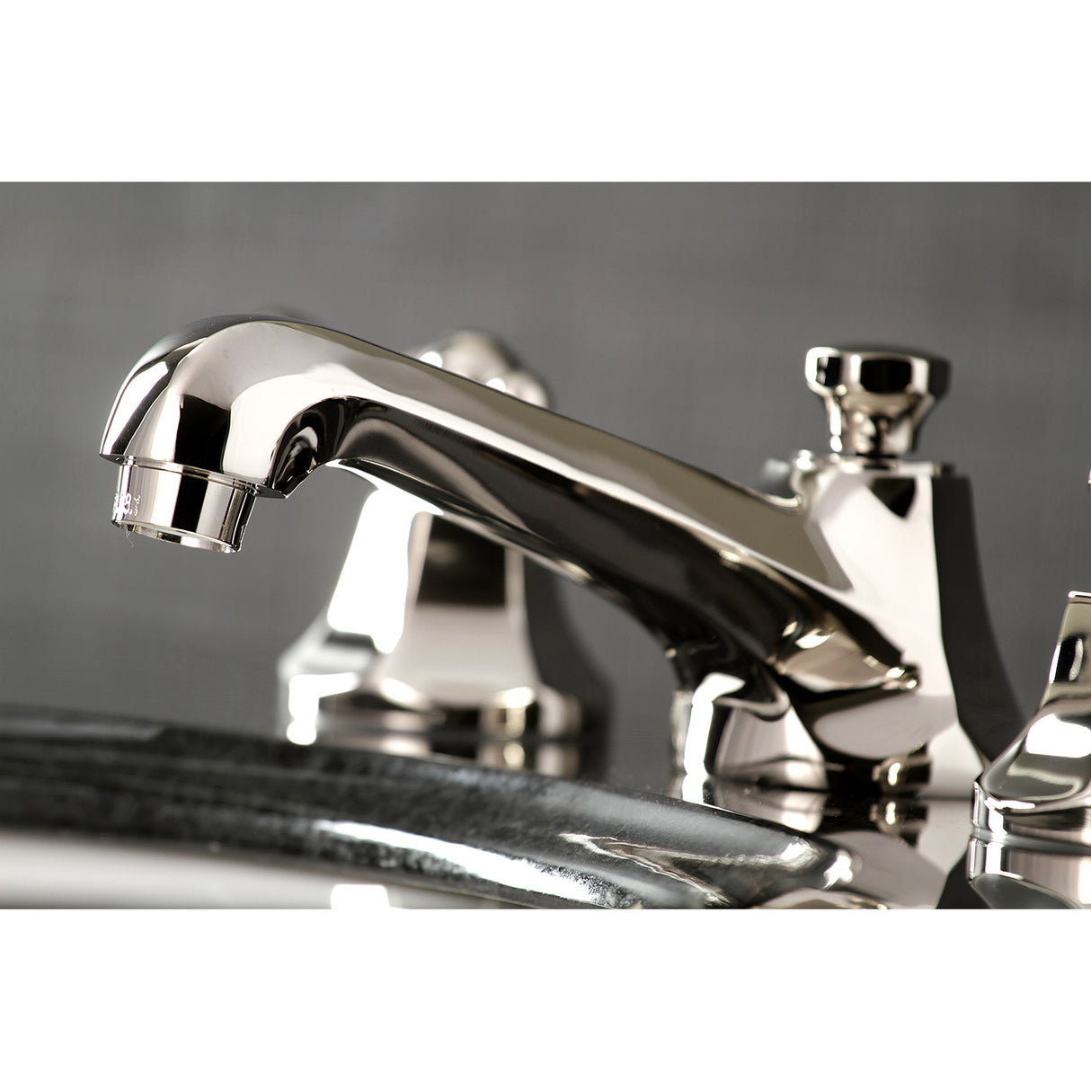 Metropolitan 8" Widespread Bathroom Faucet In Deck Mount