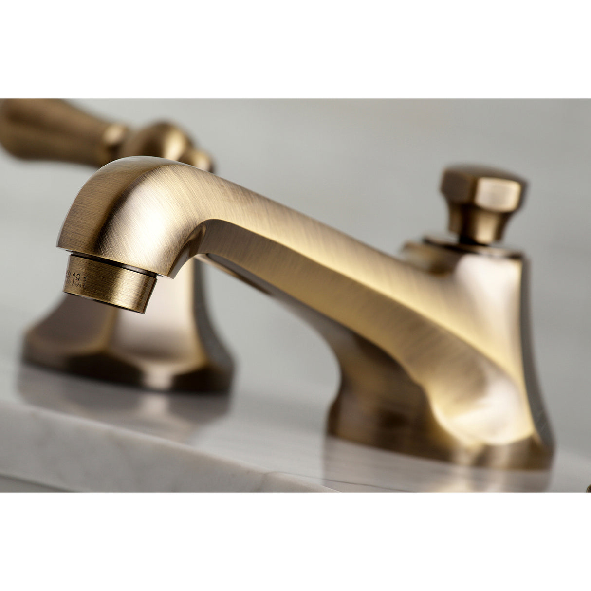 Metropolitan 8" Widespread Bathroom Faucet In Deck Mount