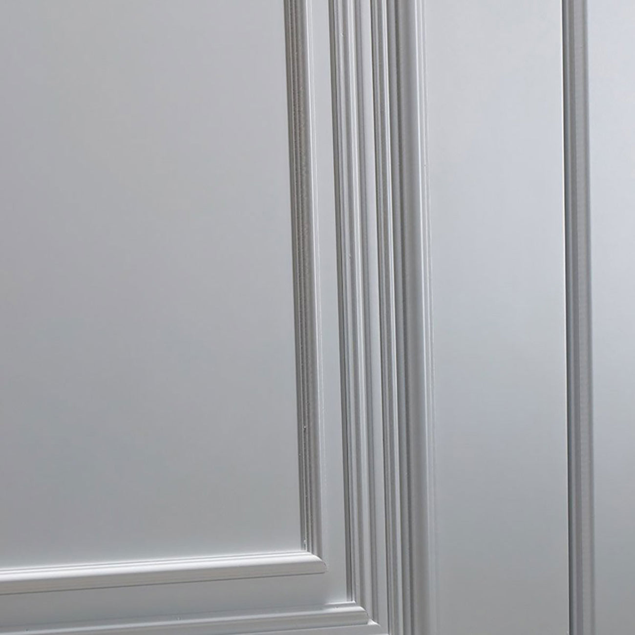 Palazzo 1 Interior Door in Polar White Finish