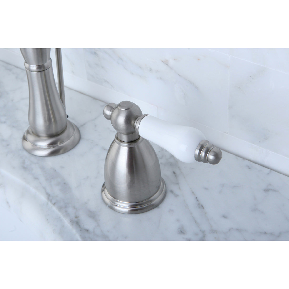 Heritage Widespread 8 Inch Tradtional Bathroom Faucet