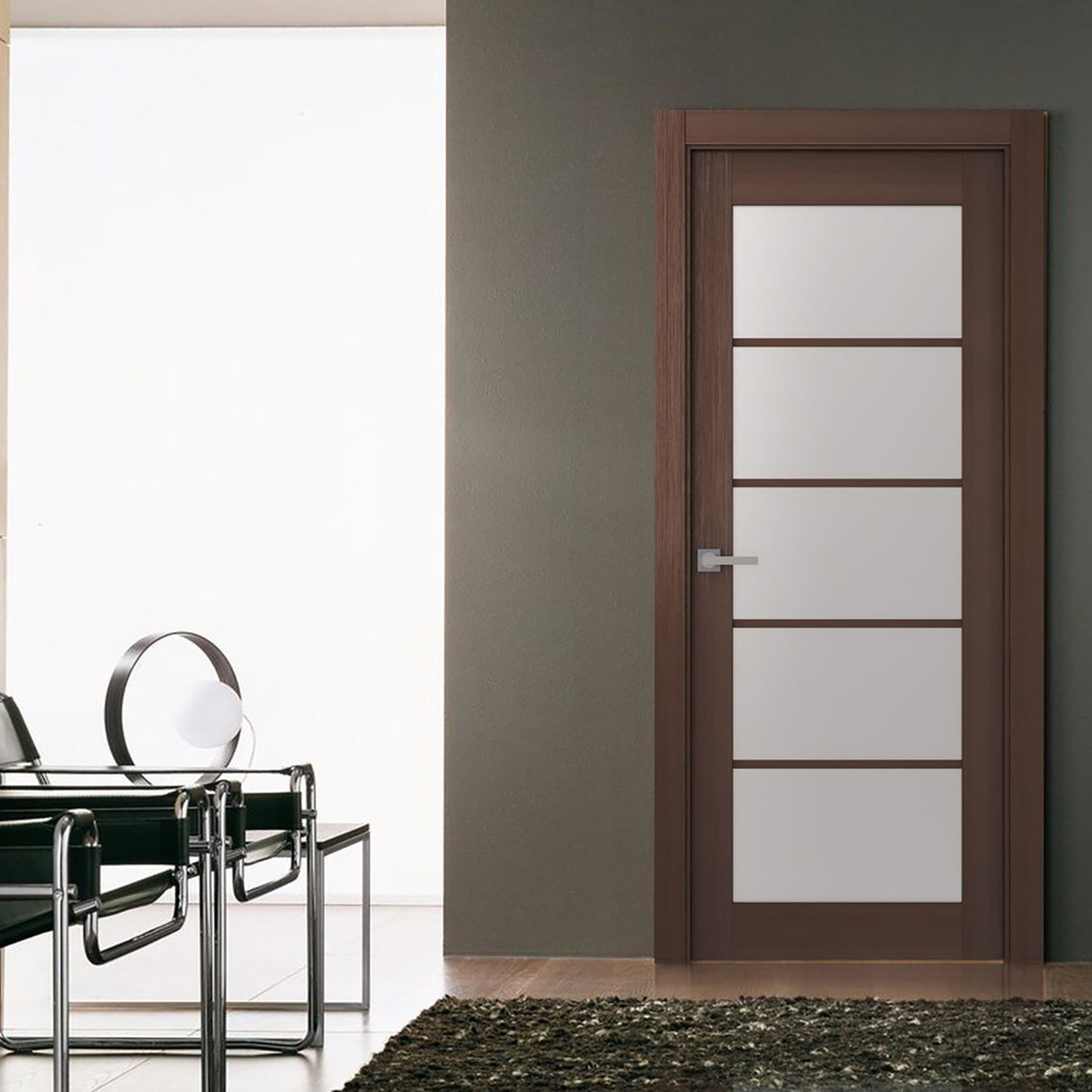 Mia 5 Lite Interior Door in Wenge Finish