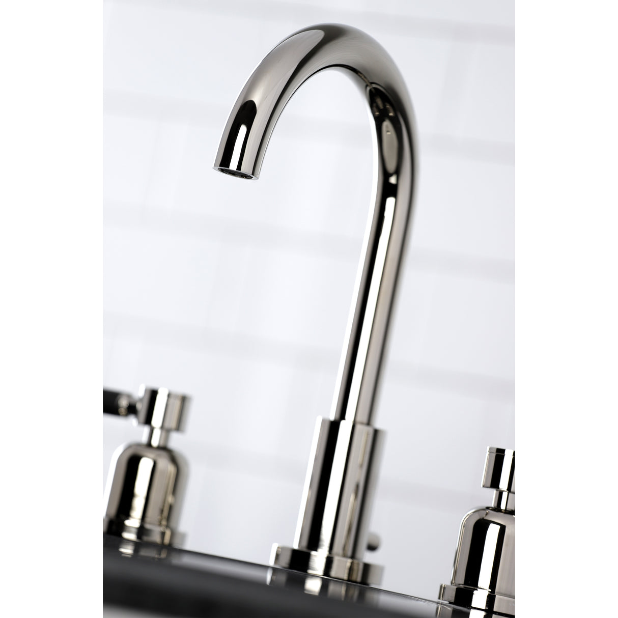 Kaiser Modern Widespread Bathroom Faucet