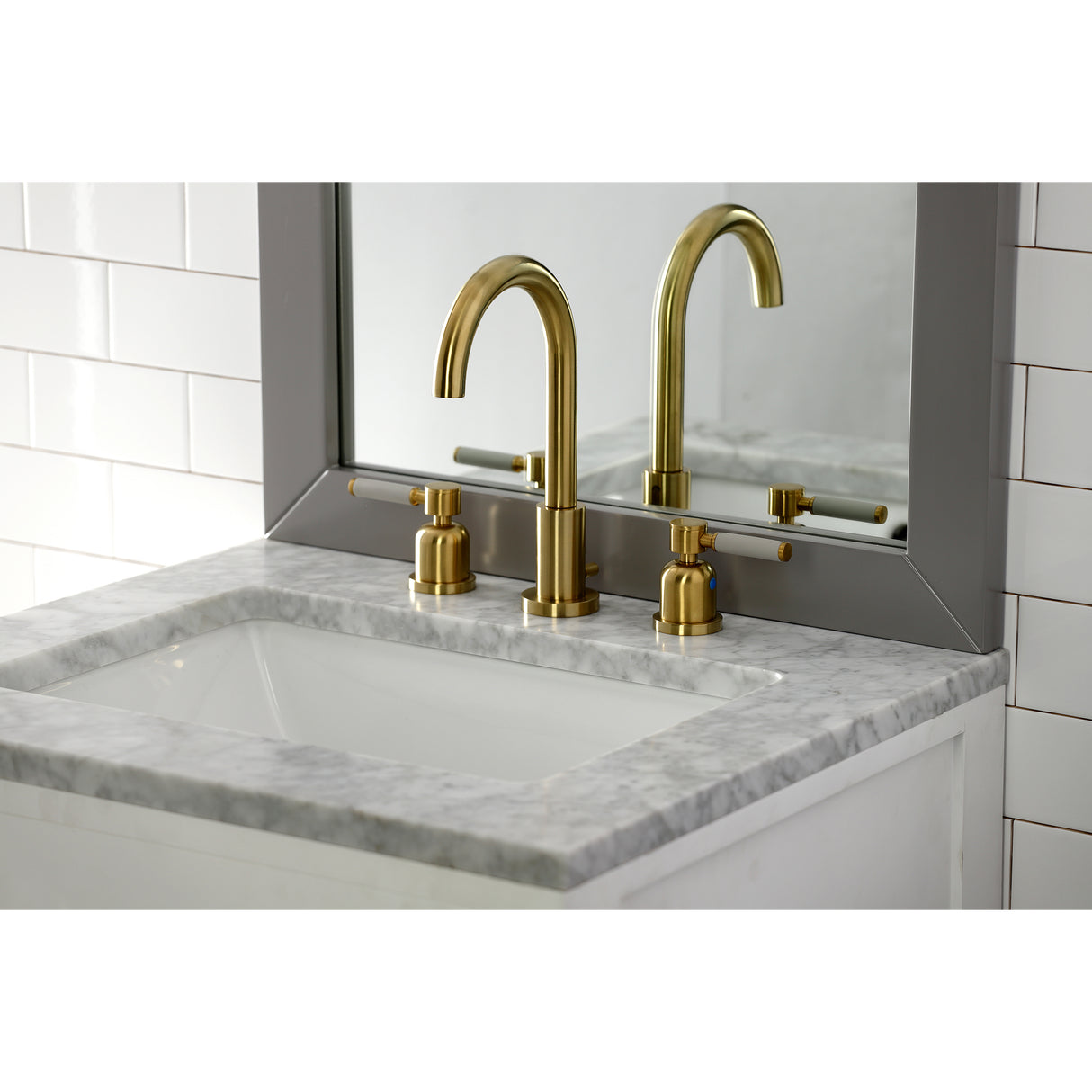 Kaiser Modern Widespread Bathroom Faucet