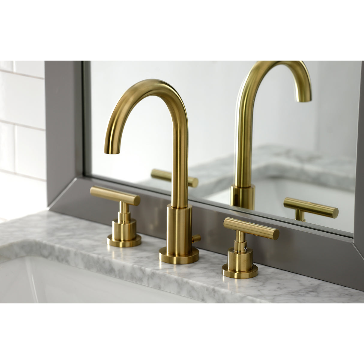 Modern Widespread Bathroom Faucet with Brass Pop-Up