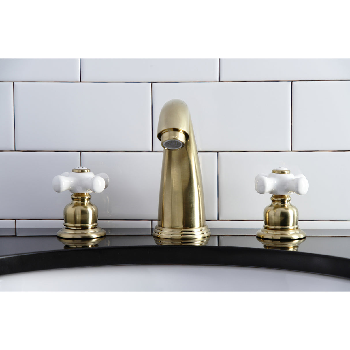 Victorian 2-Handle 8 inch Widespread Bathroom Faucet