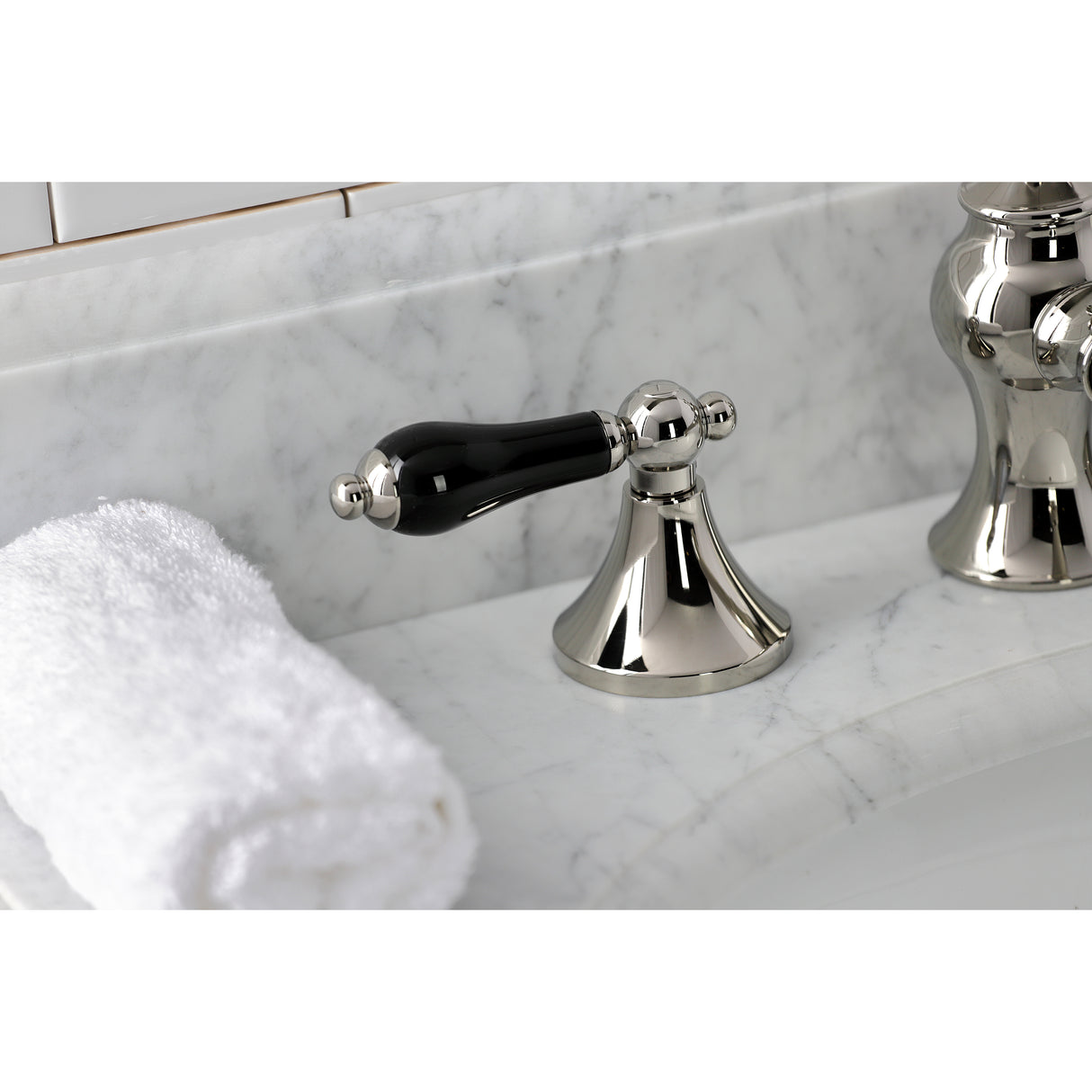 Widespread Traditional Bathroom Faucet with Brass Pop-Up