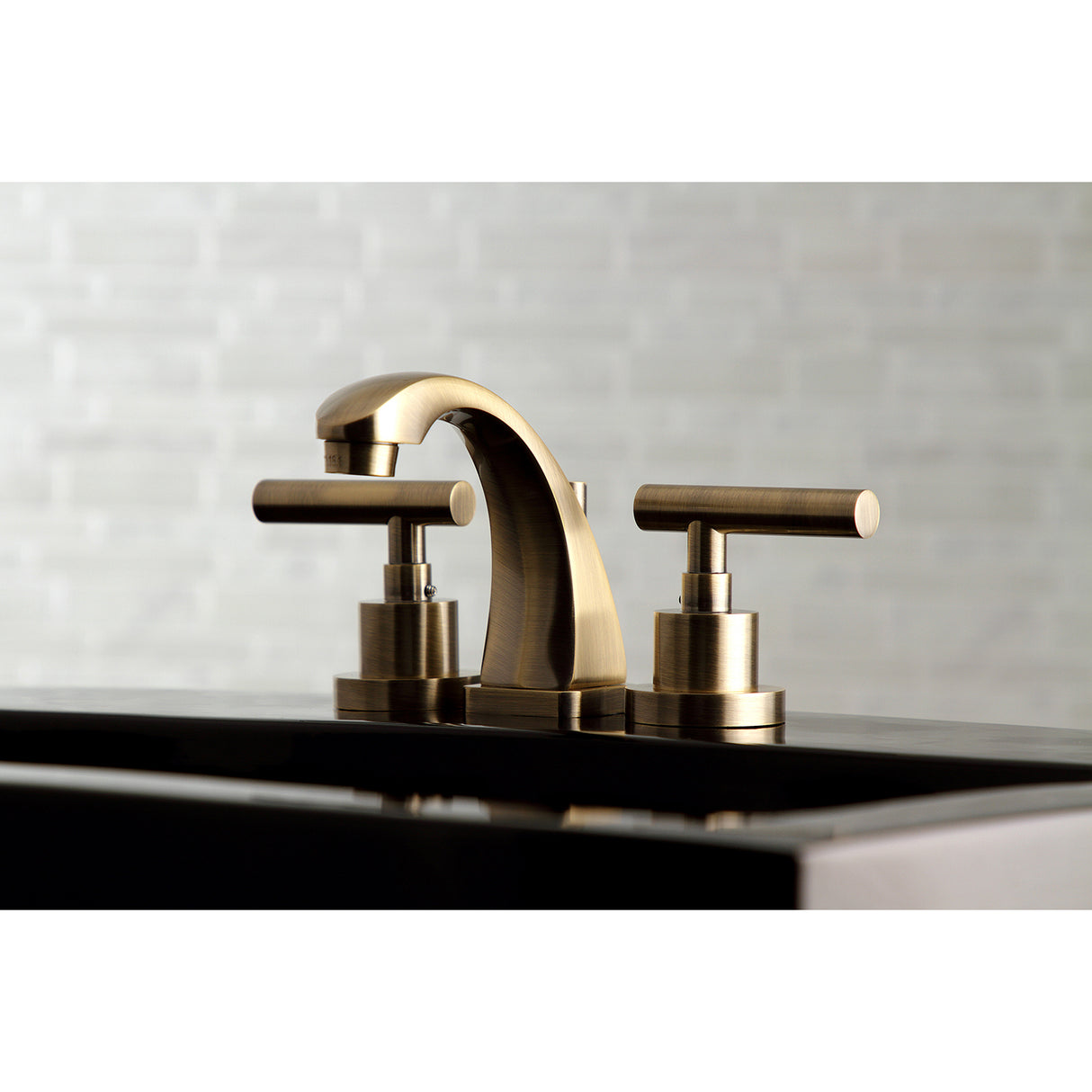 Manhattan 8" Widespread Bathroom Faucet, Antique Brass