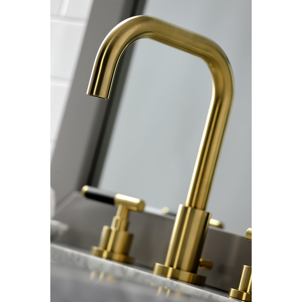 Kaiser Widespread Bathroom Faucet with Brass Pop-Up