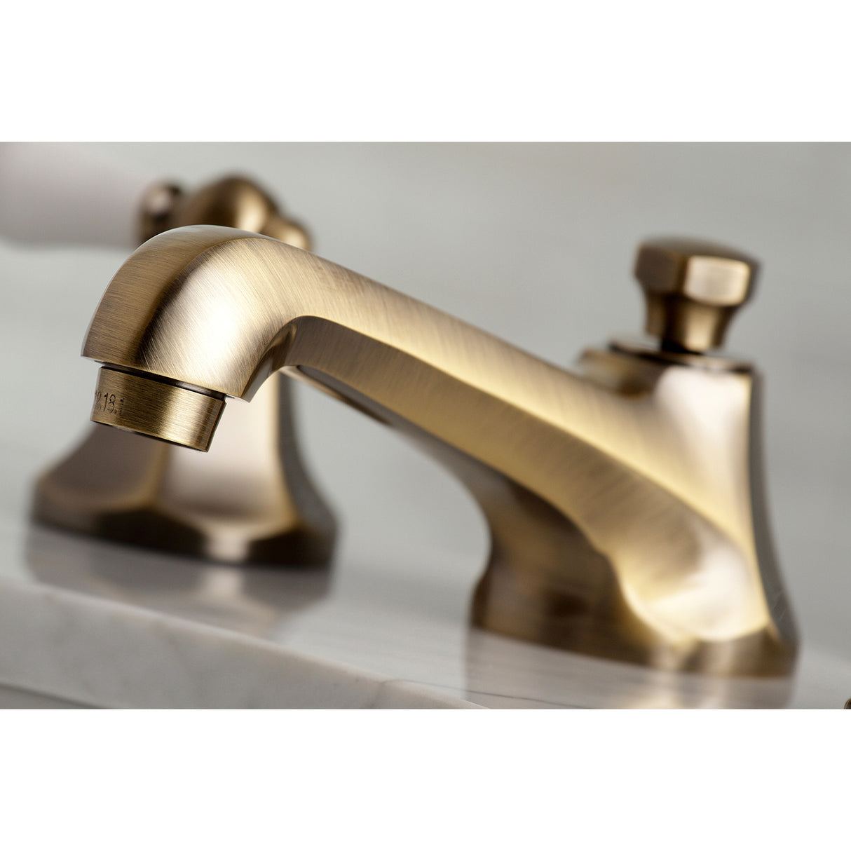 Metropolitan 8 In. Two-handle 3-Hole Deck Mount Widespread Bathroom Sink Faucet