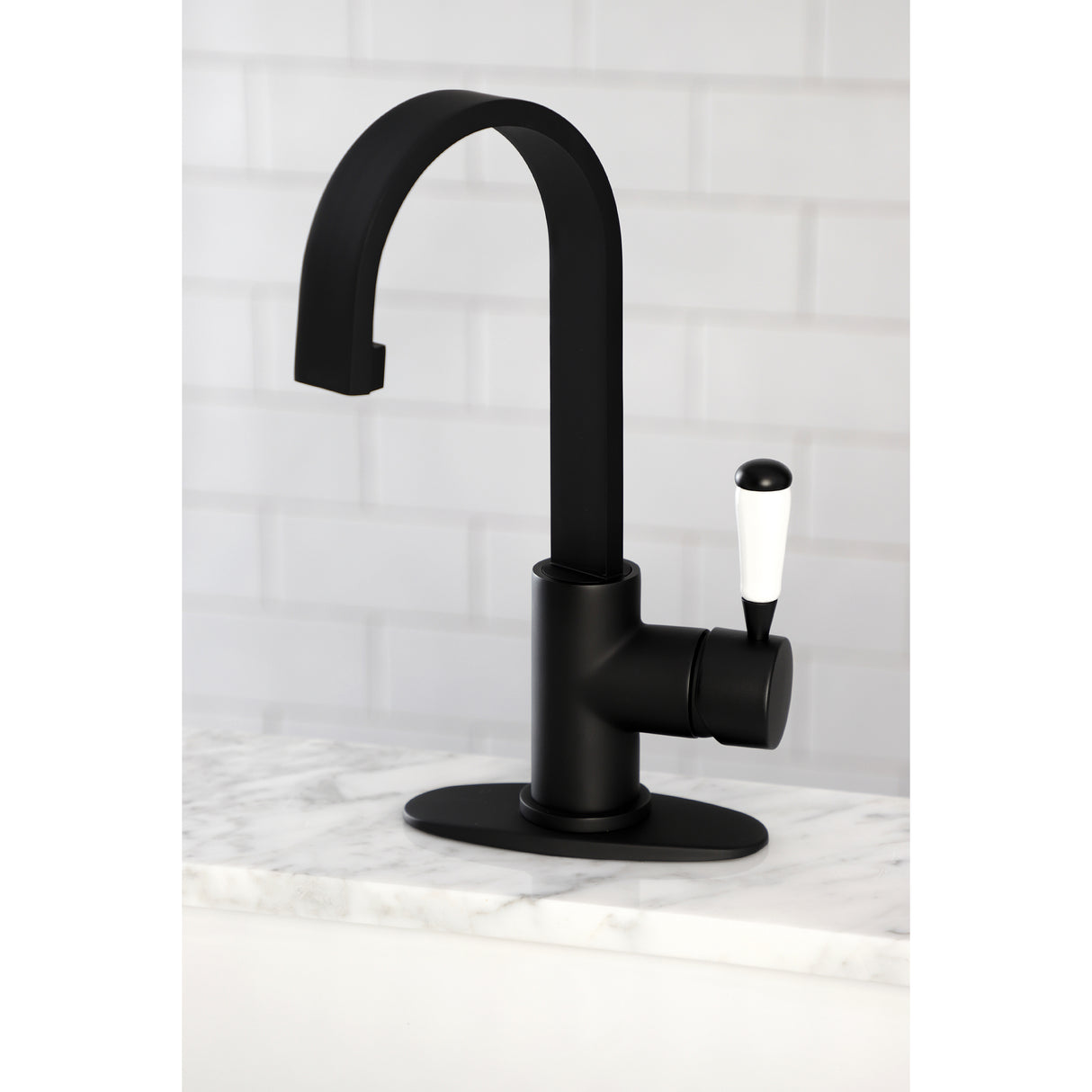 Paris Single-Handle Single Hole Deck Mounted Bar Faucet with Dual-function Pull-down Sprayer