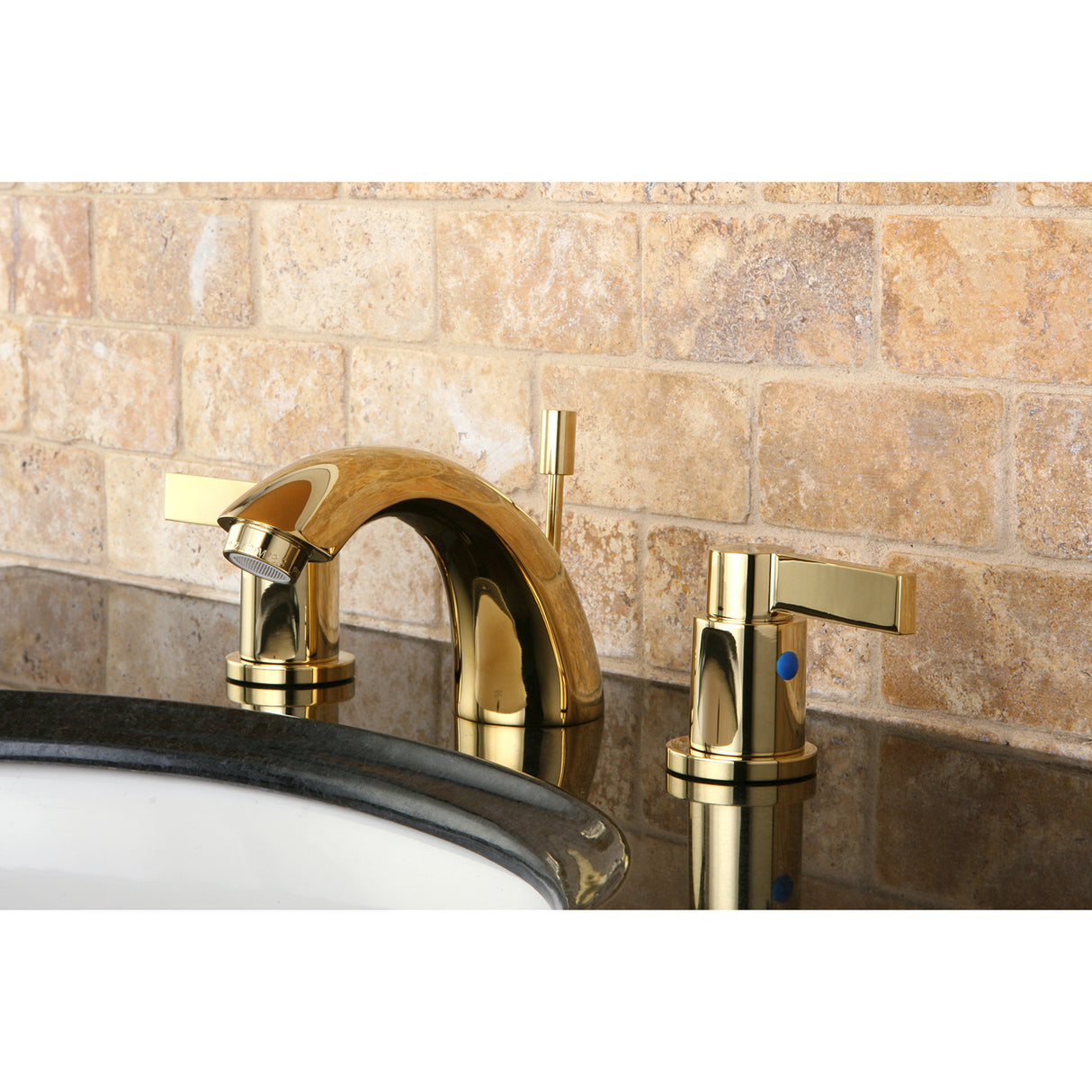 Nuvo Fusion Widespread Bathroom Faucet Free Pop Up Drain Assembly