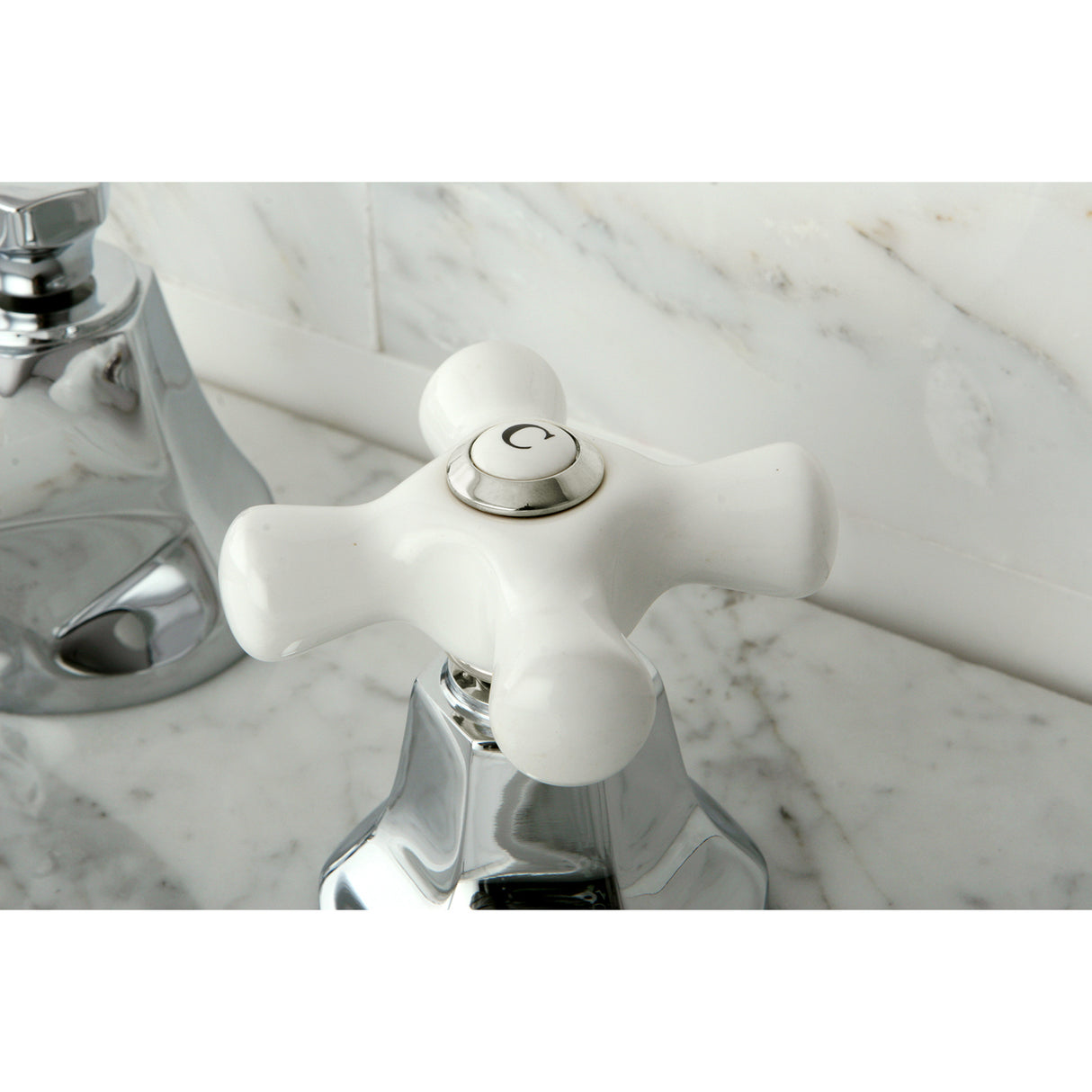 Metropolitan 8 Inch Widespread Traditional Bathroom Faucet