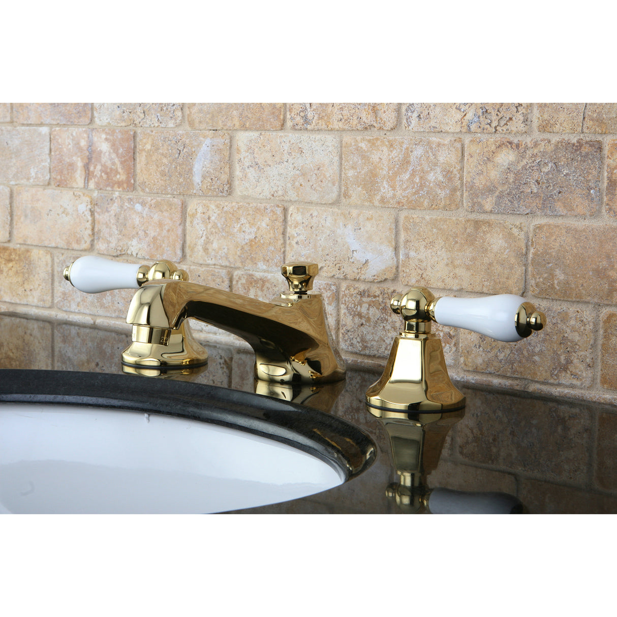 Metropolitan 8 In. Two-handle 3-Hole Deck Mount Widespread Bathroom Sink Faucet