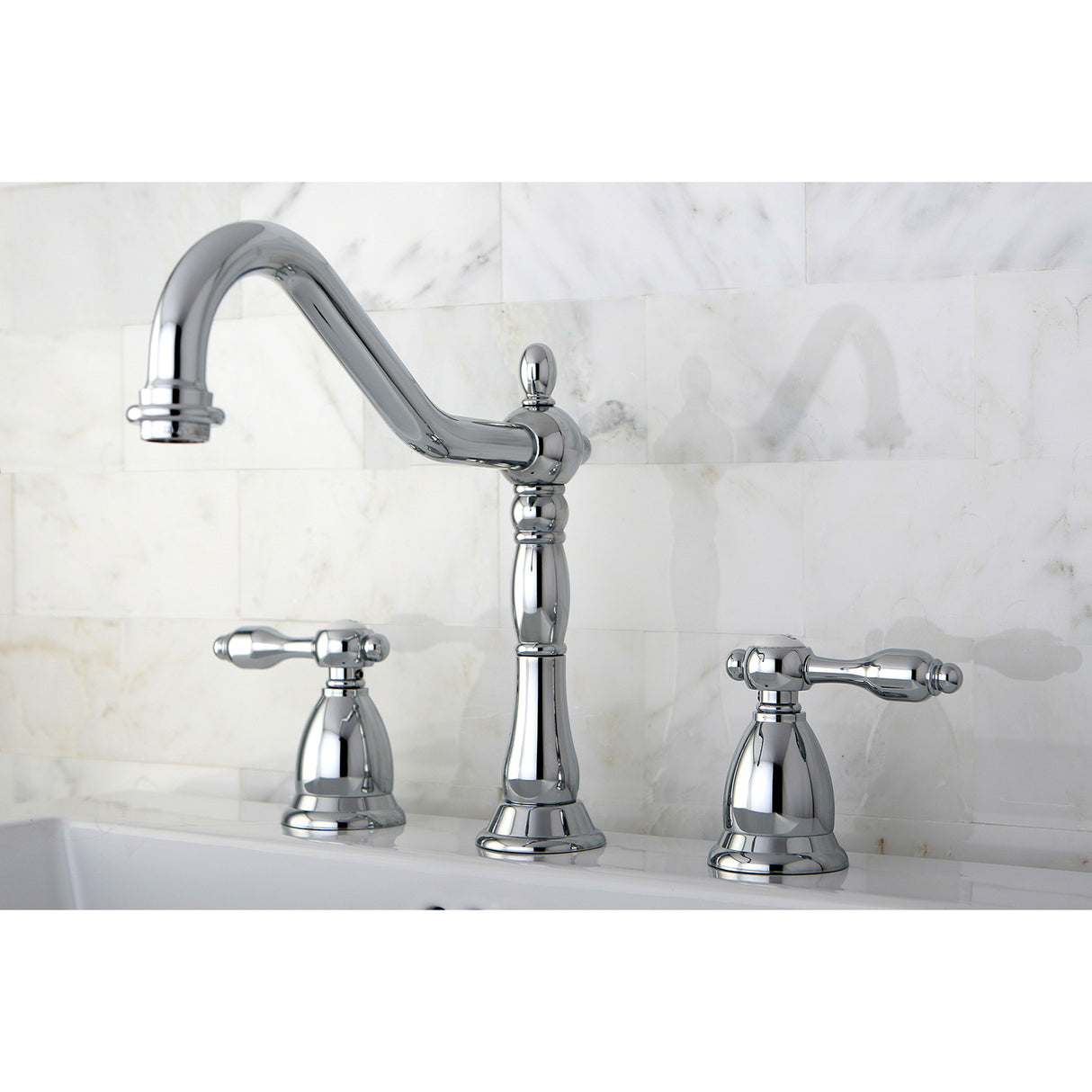 Tudor 8 inchTraditional Widespread Bathroom Faucet