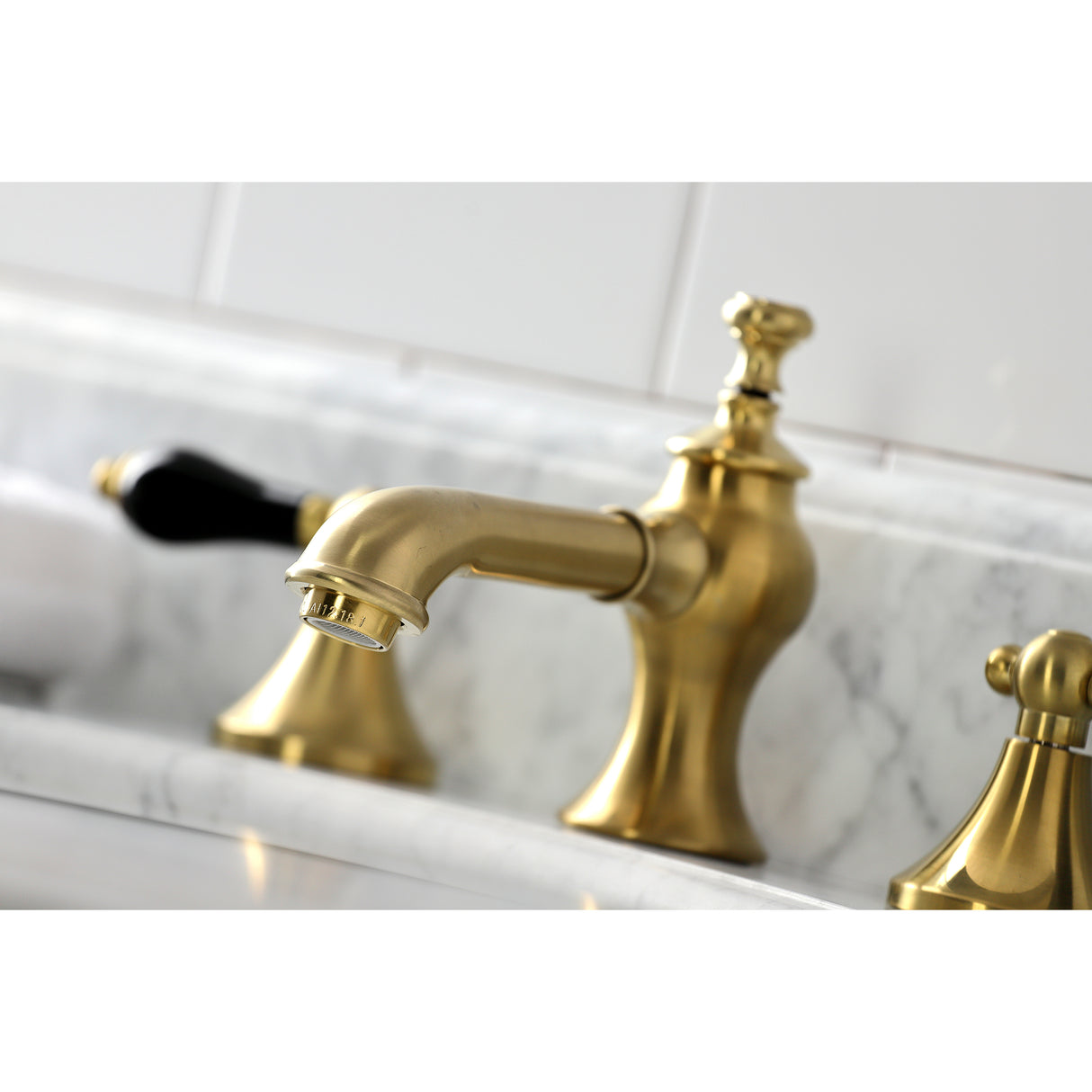 Widespread Traditional Bathroom Faucet with Brass Pop-Up
