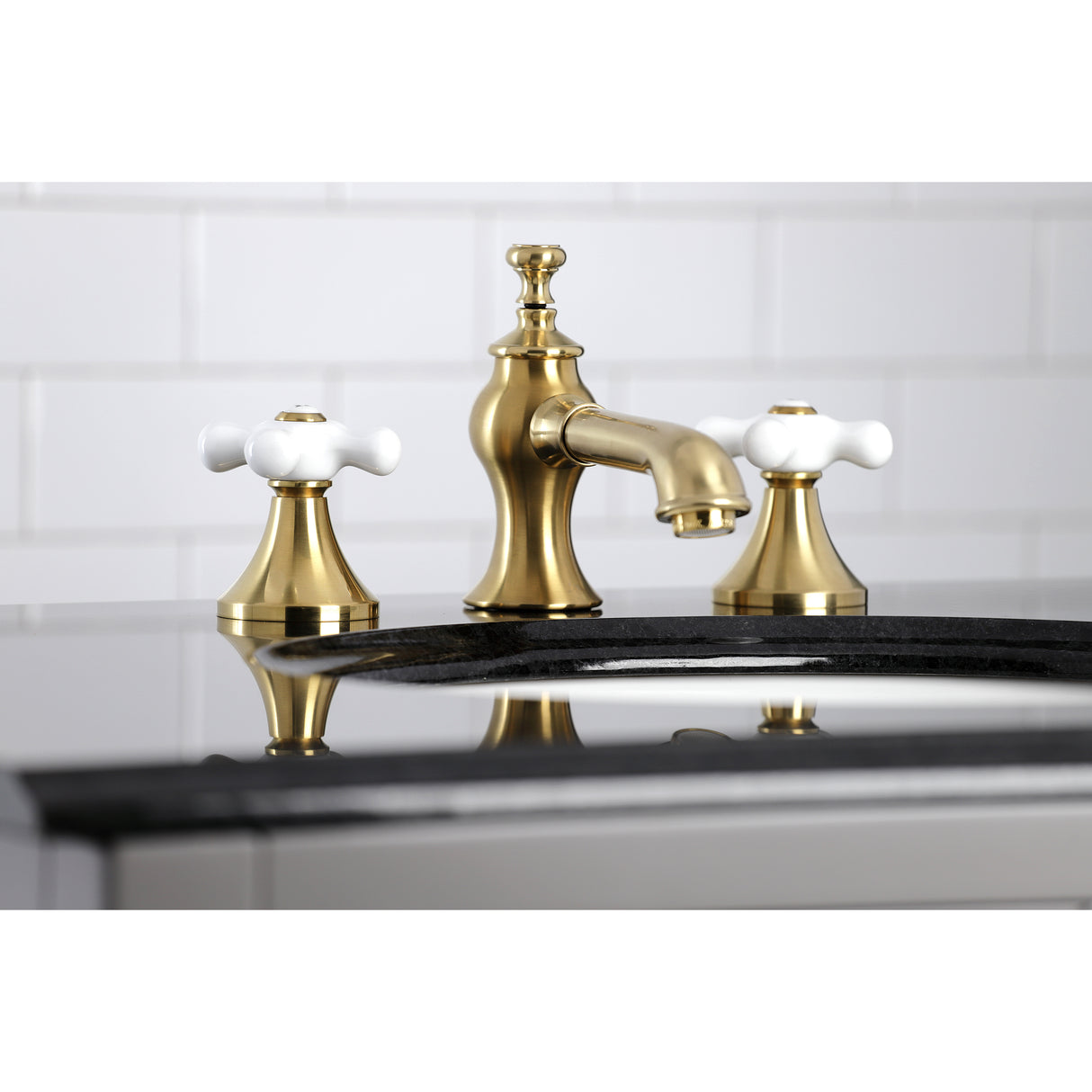 Vintage 8 inch Widespread Bathroom Faucet